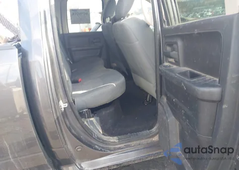 2017 Ram 1500 Express 4X4 6'4 Box z USA, uszkodzony, nr VIN 1C6RR7FT3HS589768